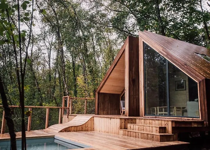 Casa Slow Avec Sa Piscine Chauffee Au Bord Du Les Croix Chemins