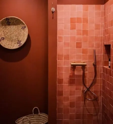 Casa Slow Avec Sa Piscine Chauffee Au Bord Du